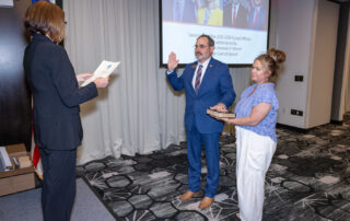 photo of swearing in of Judge Scott Chastain
